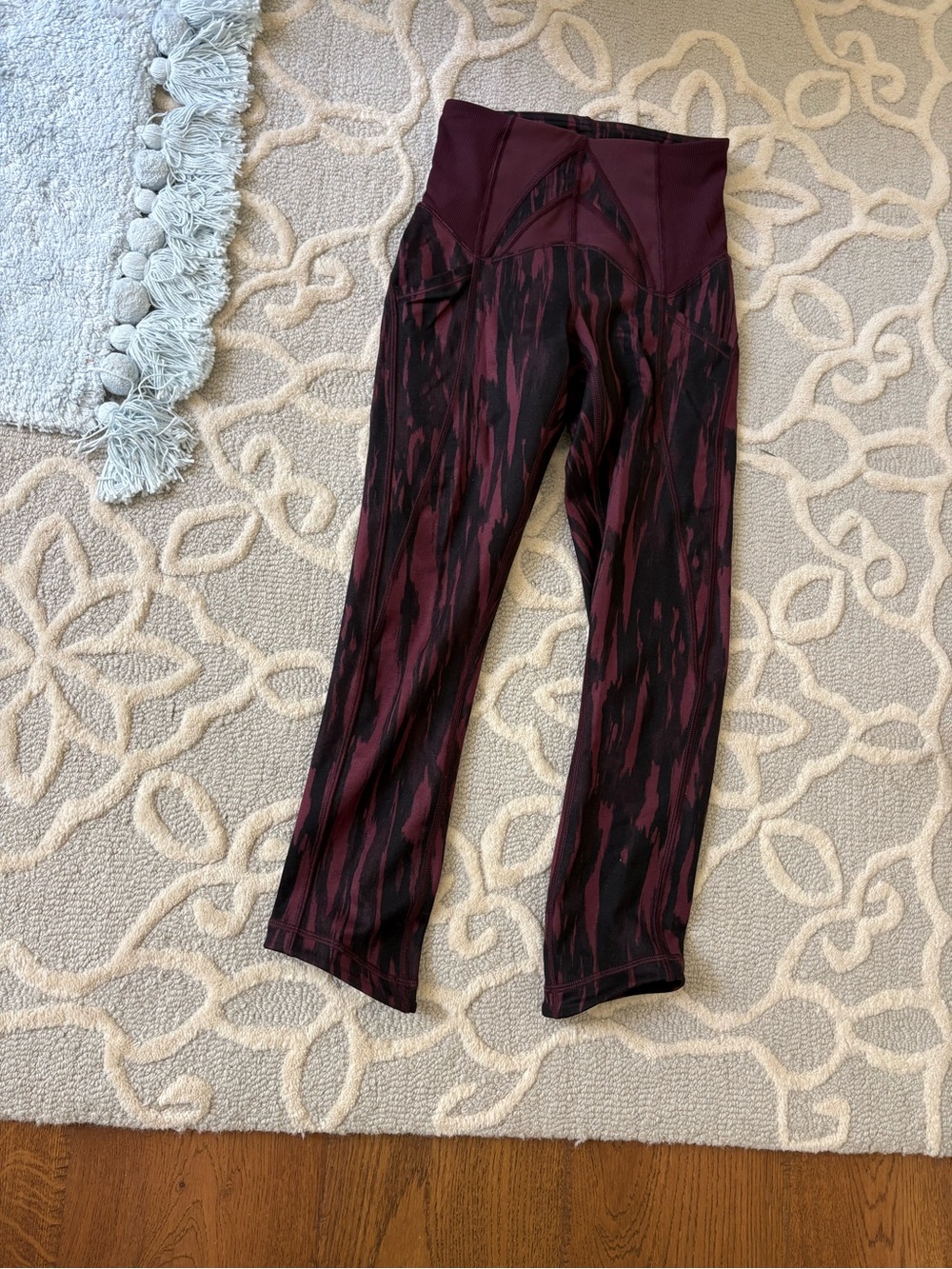 Lululemon High-Waist Maroon & Black Patterned Leggings